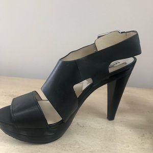 Michael Kors Platform heels! 👠